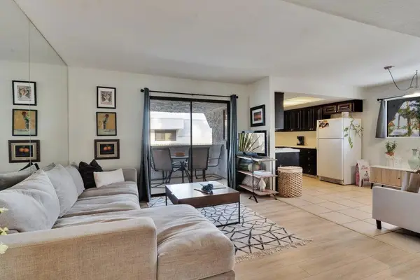 5301 E Waverly Drive #140, Palm Springs, CA 92264