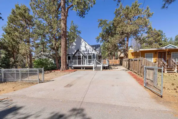 448 Cedar Lane, Sugarloaf, CA 92386