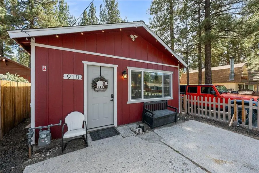 918 W Aeroplane Boulevard, Big Bear City, CA 92314 - #3