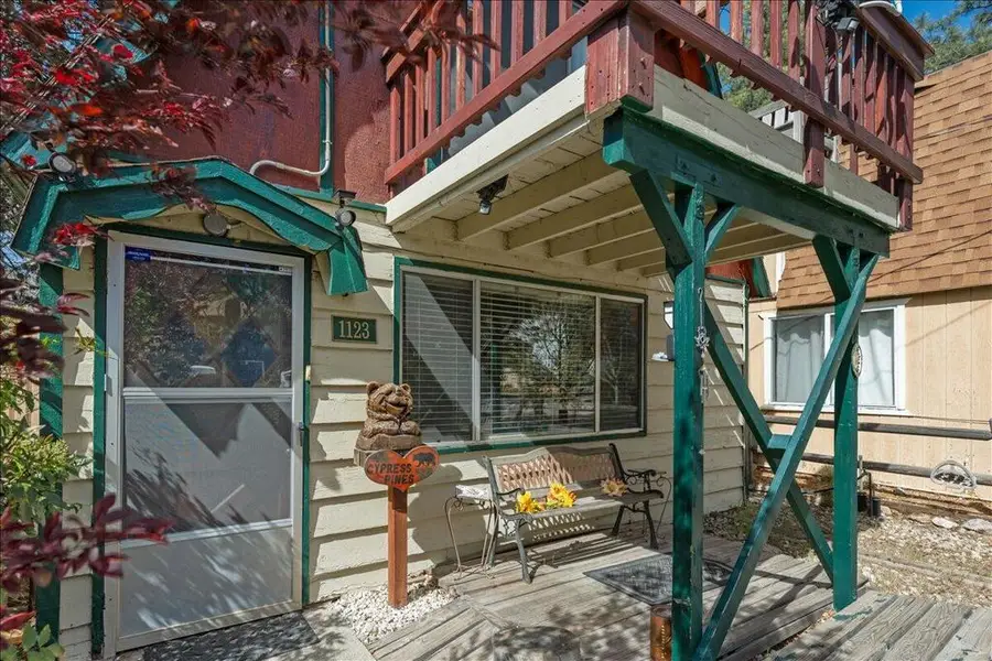 1123 W Aeroplane Boulevard, Big Bear City, CA 92314 - #2
