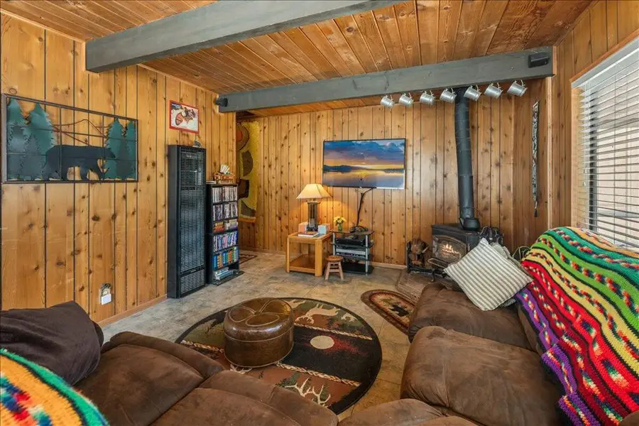 1123 W Aeroplane Boulevard, Big Bear City, CA 92314 - #3