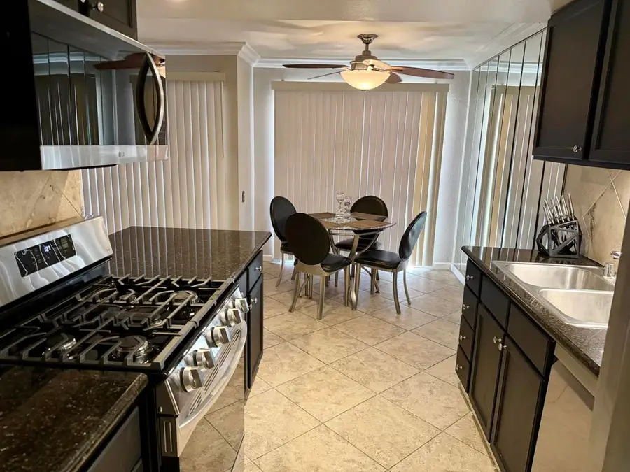 400 N Sunrise Way #104, Palm Springs, CA 92262 - #3