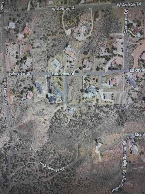 1 Camares Drive, Palmdale, CA 93551
