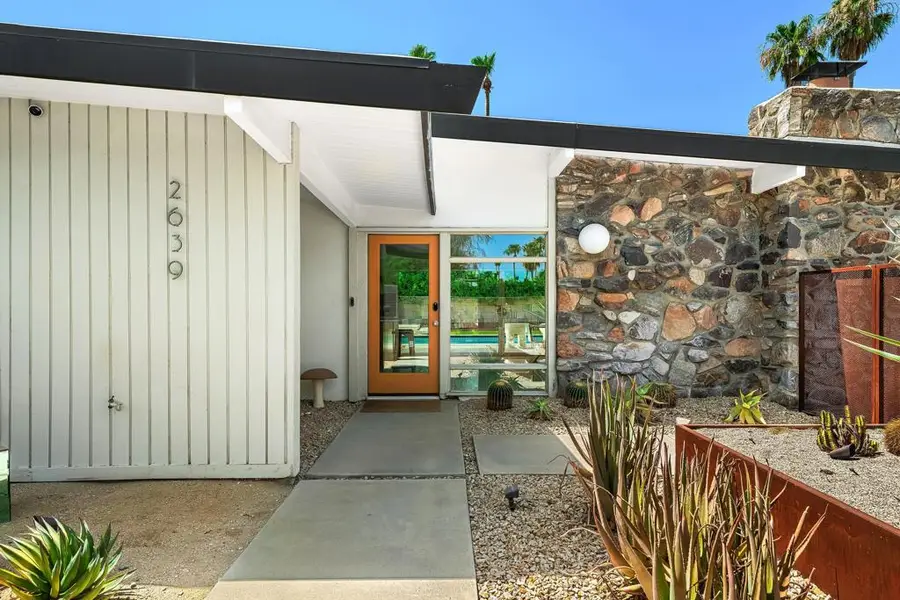 2639 E Livmor Avenue, Palm Springs, CA 92262 - #3