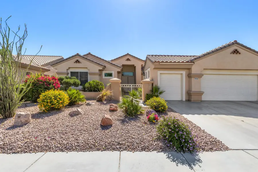 37616 Pineknoll Avenue, Palm Desert, CA 92211 - #2