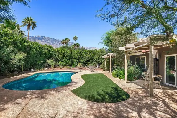 1391 E Gem Circle, Palm Springs, CA 92262