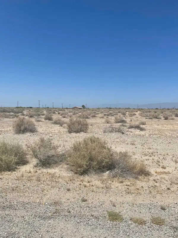 2444 Sea Shore Avenue, Thermal, CA 92274