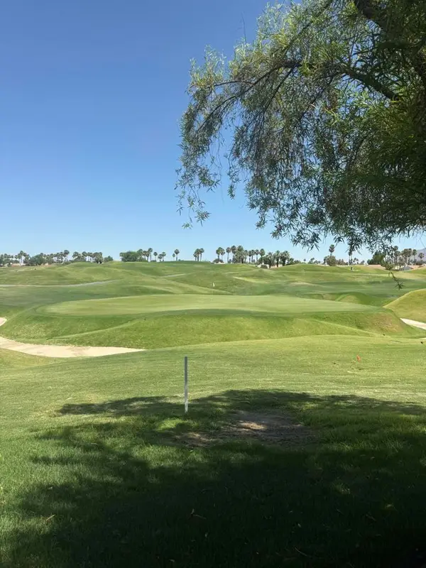 54116 Oak Tree #A142, La Quinta, CA 92253