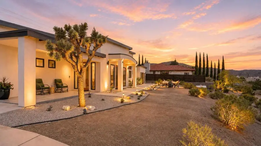 7664 Shafter Avenue, Yucca Valley, CA 92284 - #2