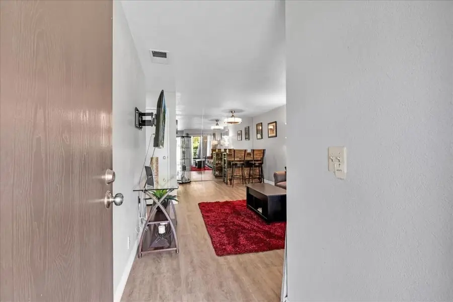 2860 N Los Felices Road #101, Palm Springs, CA 92262 - #3