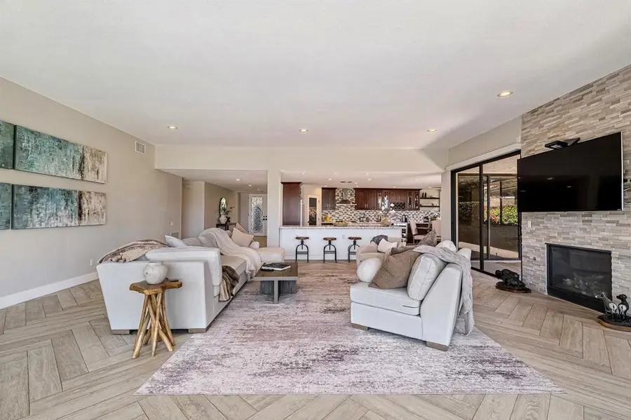 18 Lafayette Drive, Rancho Mirage, CA 92270 - #2