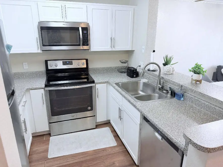 8889 Caminito Plaza Centro #7305, San Diego, CA 92122 - #2