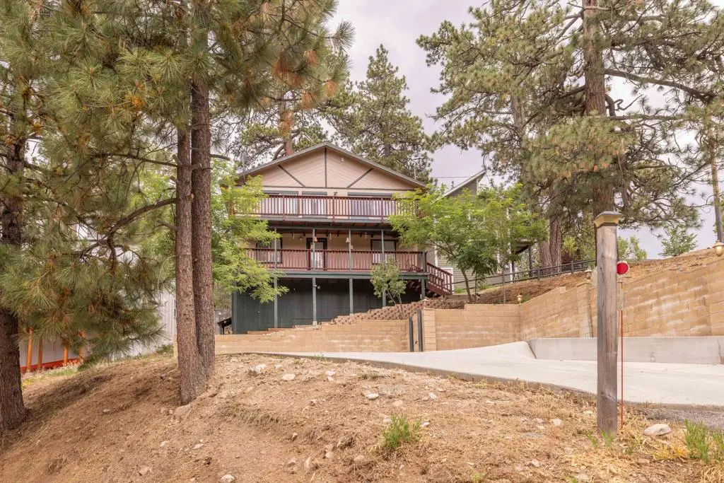 1087 Brookside Lane, Fawnskin, CA 92333 - #1