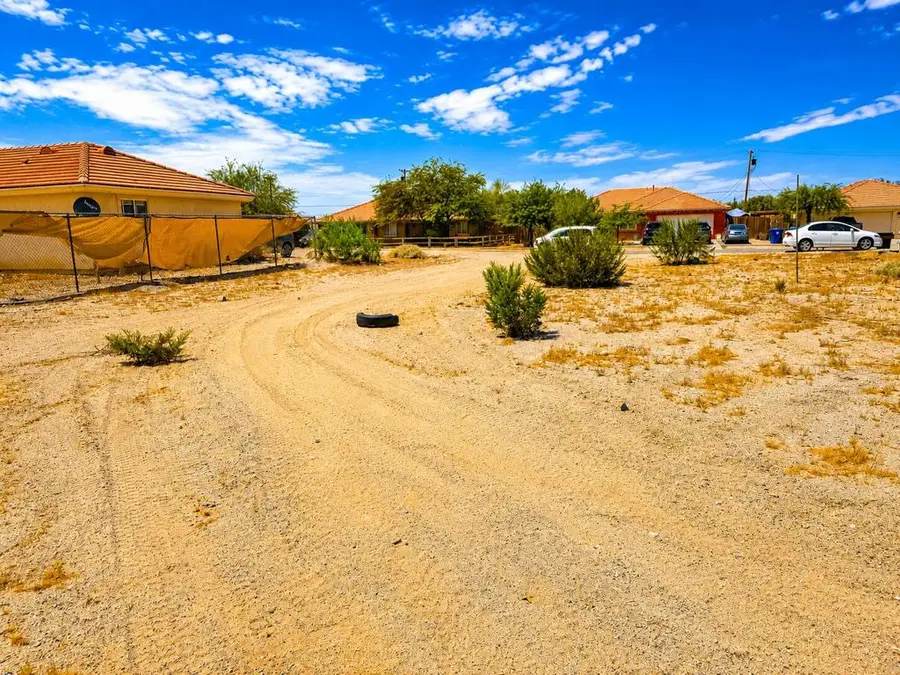 1285 Red Sea Avenue, Thermal, CA 92274 - #2