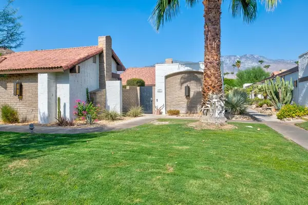 2367 W Miramonte Circle #C, Palm Springs, CA 92264