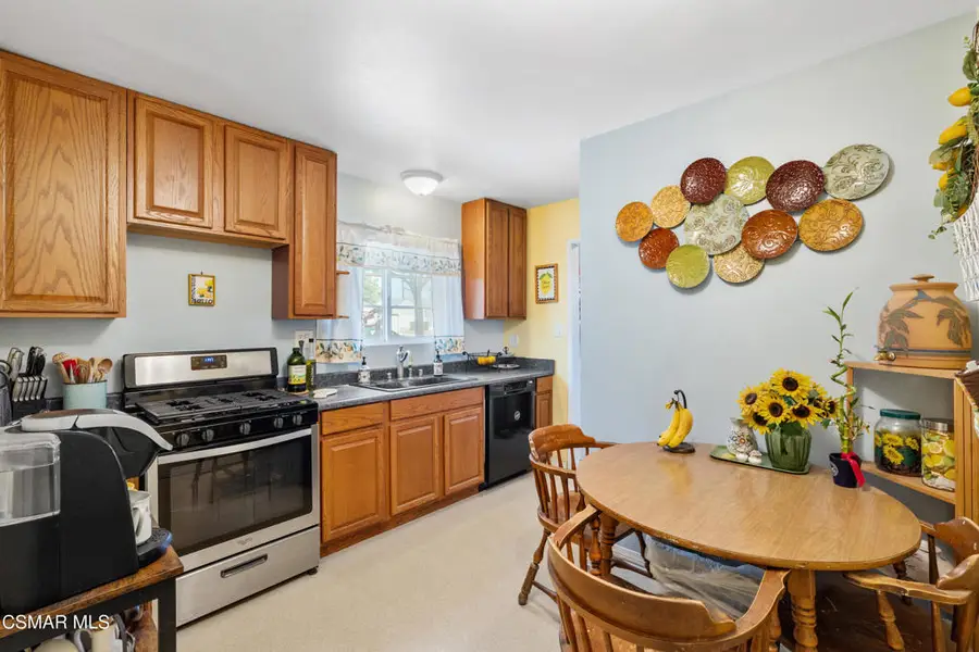 2320 Lupin Street, Simi Valley, CA 93065 - Image #3