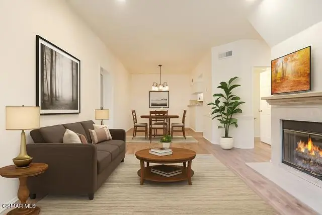 637 Indian Oak Lane #105, Oak Park, CA 91377 - Image #1