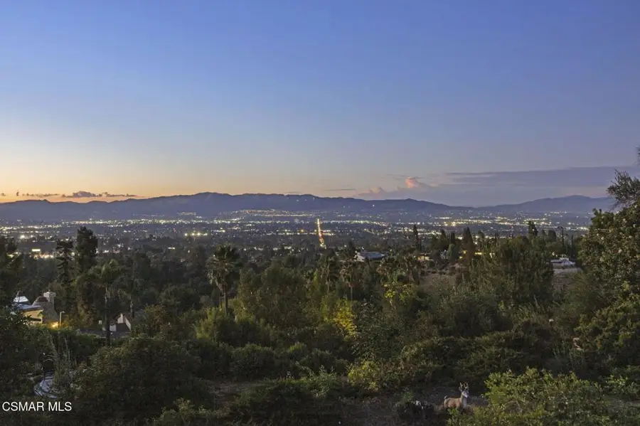 19715 Komar Drive, Tarzana, CA 91356 - Image #2