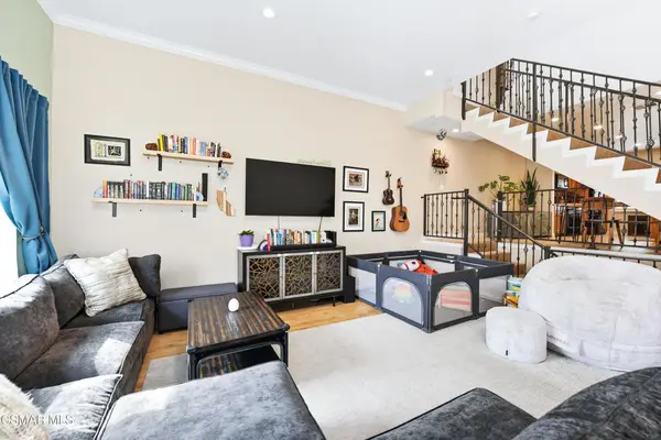 5241 Colodny Drive #104, Agoura Hills, CA 91301