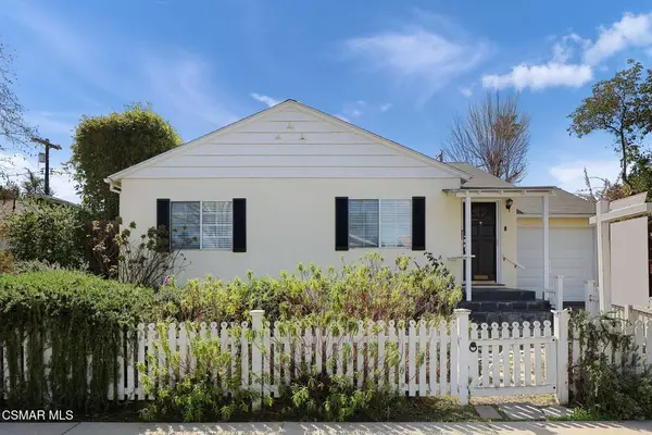 18020 Collins Street, Encino, CA 91316