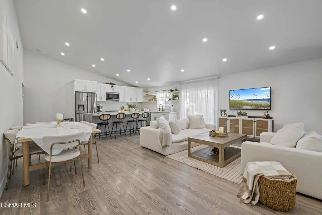 18712 Vicci Street, Canyon Country, CA 91351 - Image #1