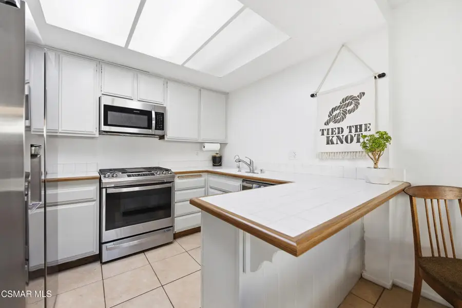 7029 Flicker Court, San Buenaventura Ventura, CA 93003 - Image #2