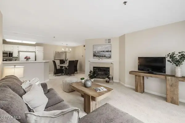 697 Sutton Crest Trail #302, Oak Park, CA 91377