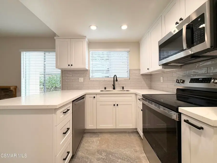 224 Oakleaf Drive #103, Thousand Oaks, CA 91360 - #3