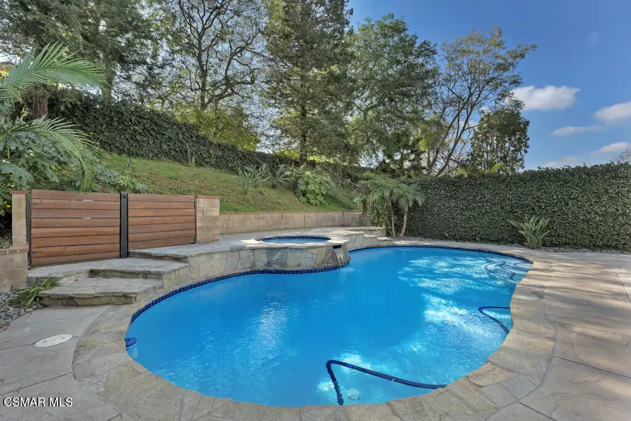 11916 Honeybrook Court, Moorpark, CA 93021 - Image #2