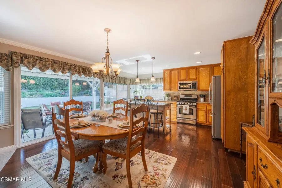 2756 N Dalenhurst Place, Simi Valley, CA 93065 - Image #2