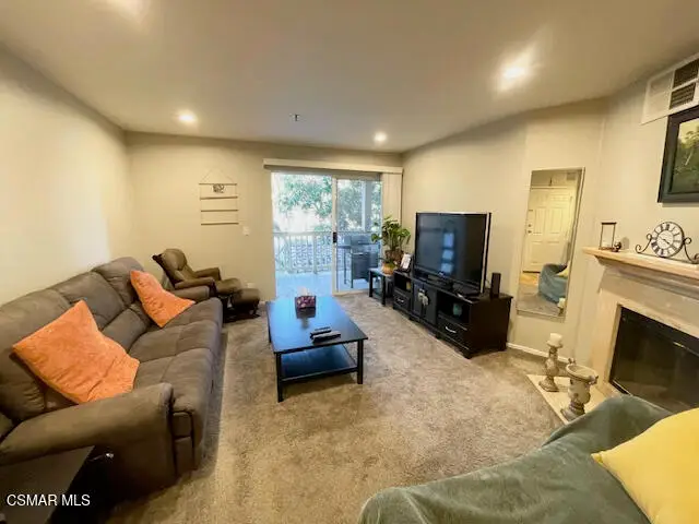 5744 Oak Bend Lane #305, Oak Park, CA 91377 - Image #3