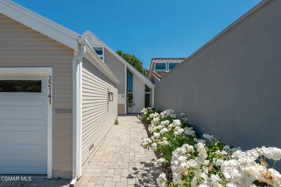 32141 Lake Meadow Lane, Westlake Village, CA 91361 - #2