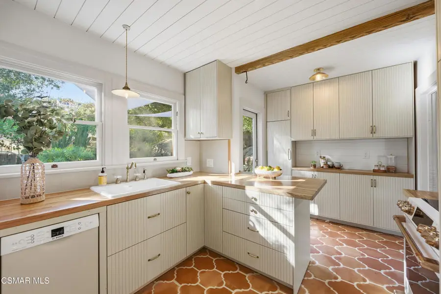 9160 Huston Road, Chatsworth, CA 91311 - #2