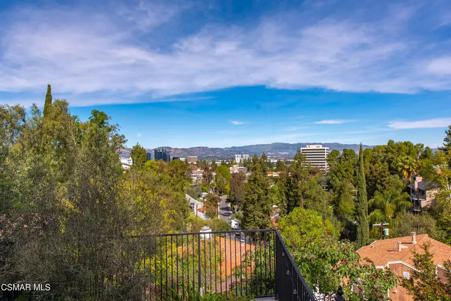 5076 Escobedo Drive, Woodland Hills, CA 91364 - #3