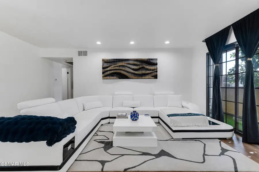 10220 De Soto Avenue #11, Chatsworth, CA 91311 - #3