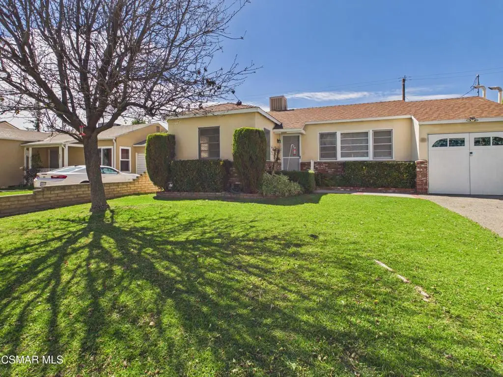 831 N Beachwood Drive, Burbank, CA 91506 - #1