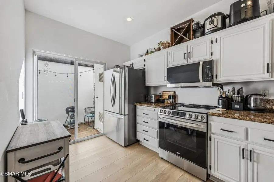 513 Water Oak Lane #B, Oak Park, CA 91377 - #3