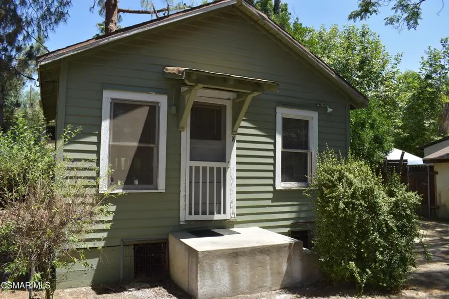 7435 Jordan Avenue, Canoga Park, CA 91303 - #2