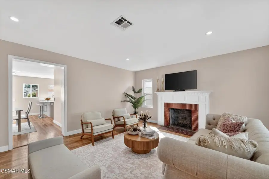 3722 Degnan Boulevard, Los Angeles, CA 90018 - #2