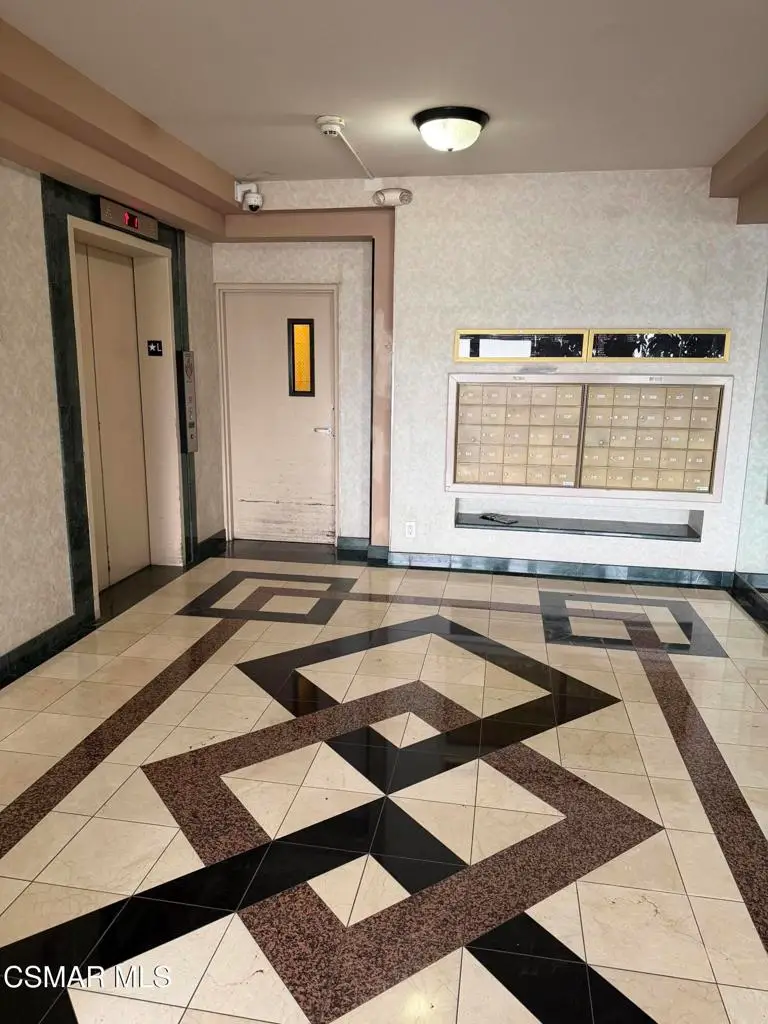 14050 Magnolia Boulevard #105, Sherman Oaks, CA 91423 - #3