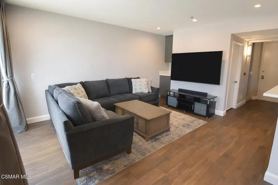 5350 White Oak Avenue #105, Encino, CA 91316 - #3