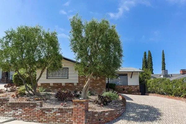 22438 Venido Road, Woodland Hills, CA 91364