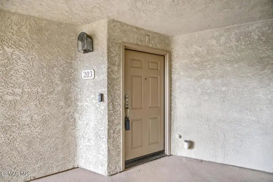 631 Oak Run Trail #Tl203, Oak Park, CA 91377 - #3