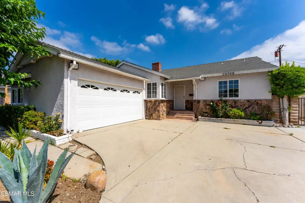 20709 Schoolcraft Street, Winnetka, CA 91306 - #1