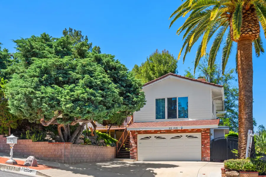 22109 Gresham Street, Canoga Park, CA 91304 - #3