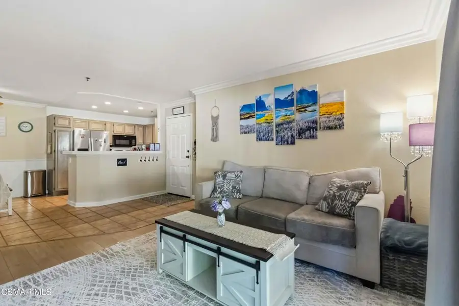 5805 Oak Bend Lane #211, Oak Park, CA 91377 - #2