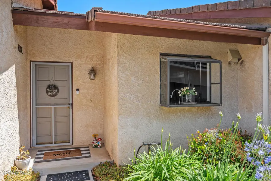 881 Warwick Avenue, Thousand Oaks, CA 91360 - #2