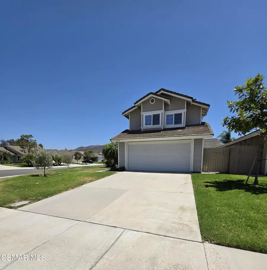 208 Calle Tamega, Camarillo, CA 93012 - #2