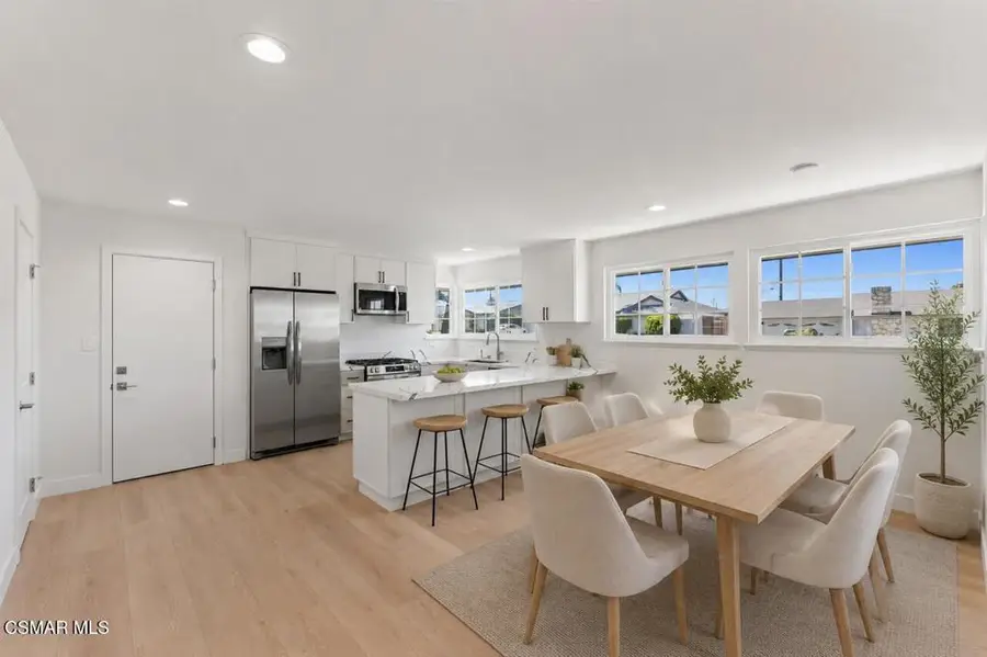 15 Teasdale Street, Thousand Oaks, CA 91360 - #3