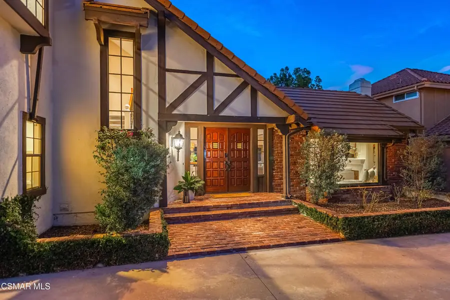 261 Scarborough Street, Thousand Oaks, CA 91361 - #2